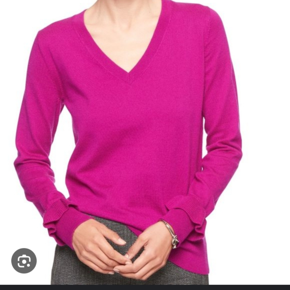 Banana Republic Women's Pink Sweater size M - Picture 1 of 7